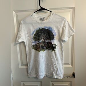 Vintage Kids Disney White T-Shirt with Mickey Mouse Design